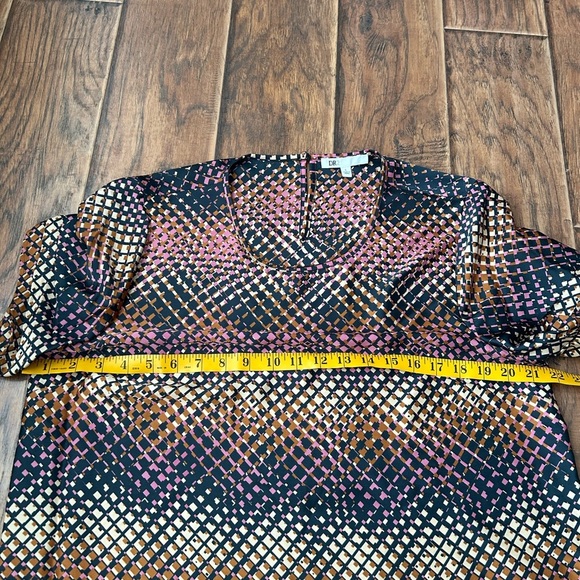 DR2 Brown and Black Boxy Short Sleeve Blouse - Picture 2 of 5